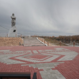 Памятник Ермаку, Змеиногорск KT3A1109.jpg